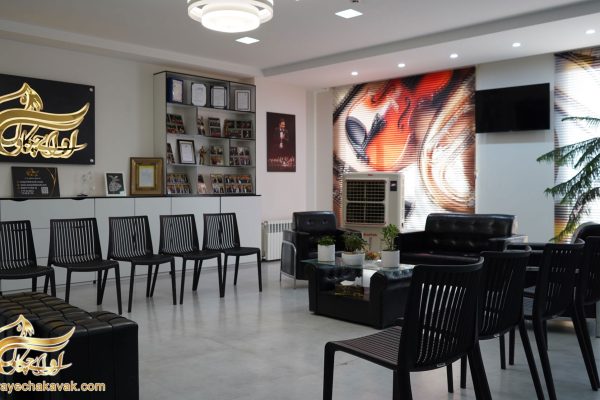 محیط دلنشین آموزشگاه موسیقی آوای چکاوک