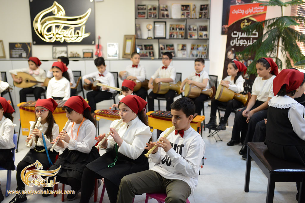 بررسی تأثیر موسیقی بر عملکرد تحصیلی دانش‌آموزان