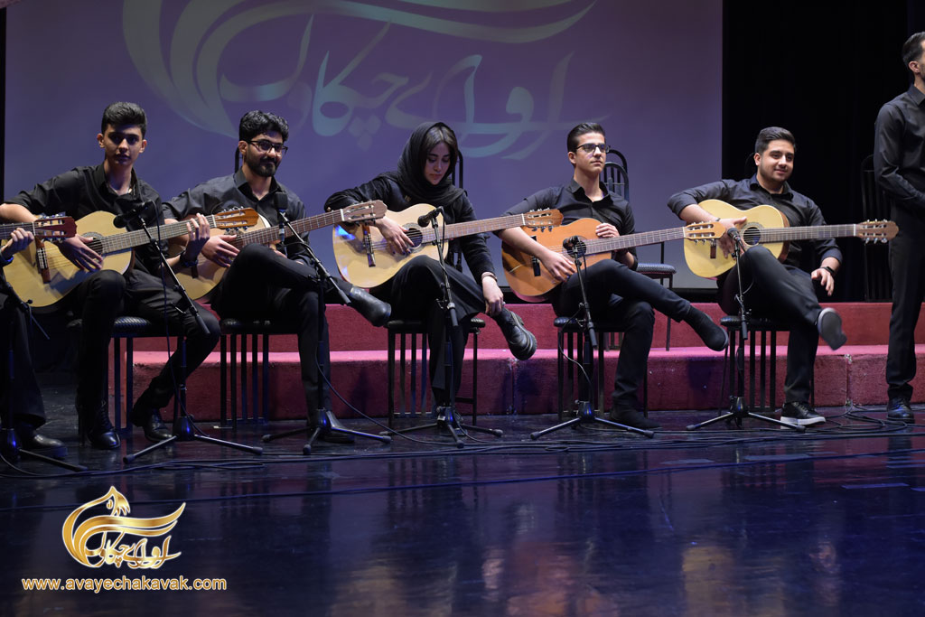 آموزشگاه آوای چکاوک تهرانپارس – دوره‌های خصوصی و گروهی موسیقی برای همه سنین